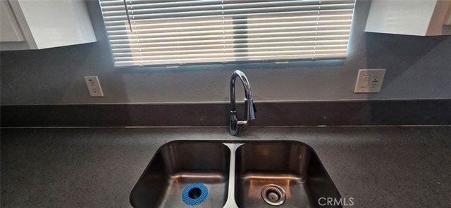 1662 E 60th, Los Angeles, CA 90001