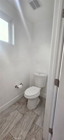 1662 E 60th, Los Angeles, CA 90001