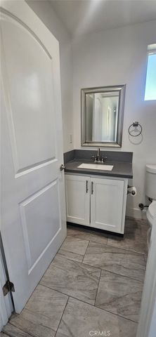 1662 E 60th, Los Angeles, CA 90001