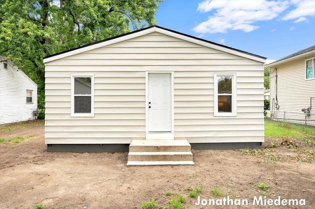 310 Majestic Street Se, City Of Kentwood, MI 49548