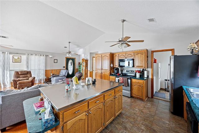 148 Riverwood Drive, Delaware, AR 72835