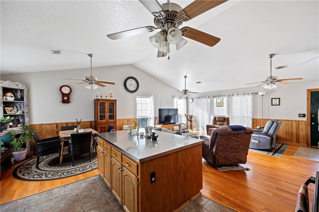 148 Riverwood Drive, Delaware, AR 72835