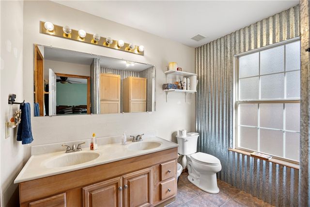 148 Riverwood Drive, Delaware, AR 72835