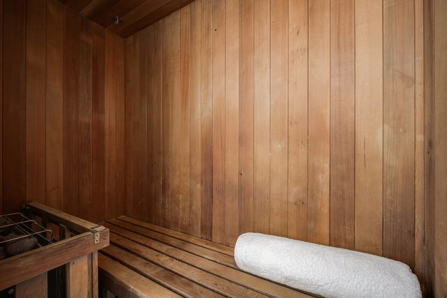 180 E Pearson Street 6802, Chicago, IL 60611