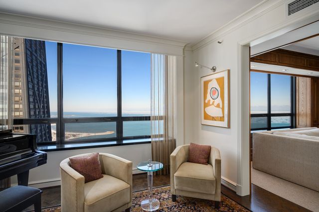 180 E Pearson Street 6802, Chicago, IL 60611