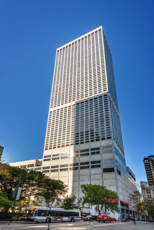 180 E Pearson Street 6802, Chicago, IL 60611