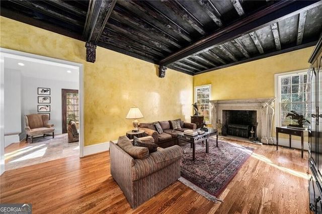 2740 Northside Drive NW, Atlanta, GA 30305