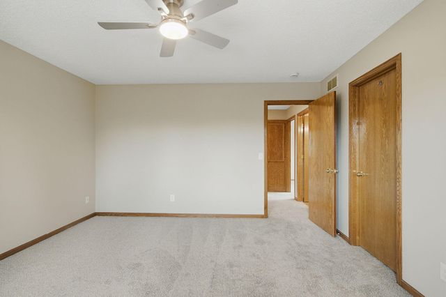3304 W Park Drive, Burnsville, MN 55306