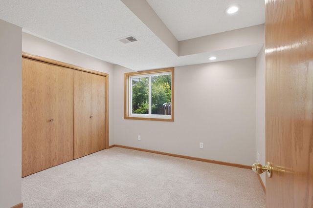 3304 W Park Drive, Burnsville, MN 55306