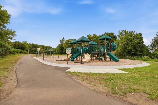 3304 W Park Drive, Burnsville, MN 55306