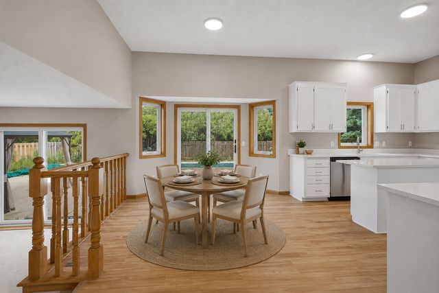 3304 W Park Drive, Burnsville, MN 55306
