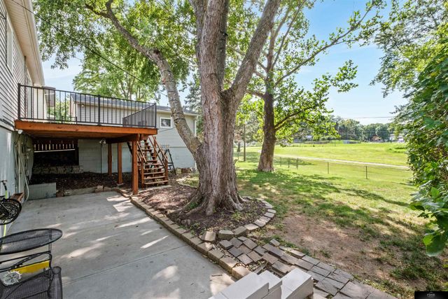 3618 S 91st Street, Omaha, NE 68124