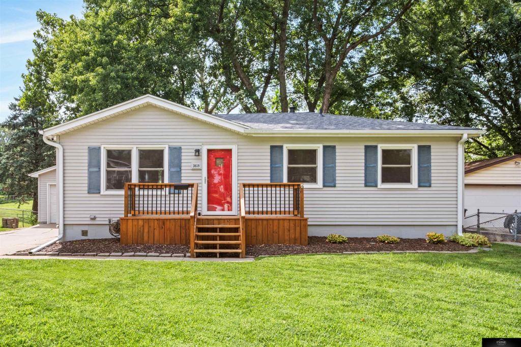 3618 S 91st Street, Omaha, NE 68124