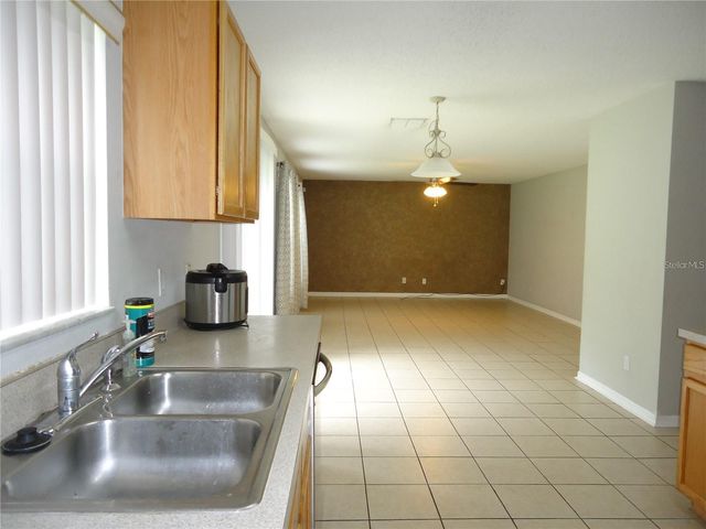 121 BRISTOL FOREST TRAIL, Sanford, FL 32771