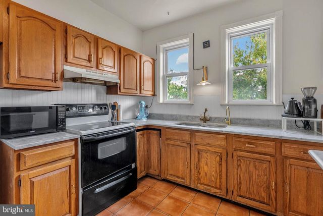 923 S SAINT BERNARD ST, Philadelphia, PA 19143