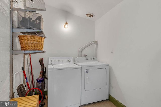 923 S SAINT BERNARD ST, Philadelphia, PA 19143