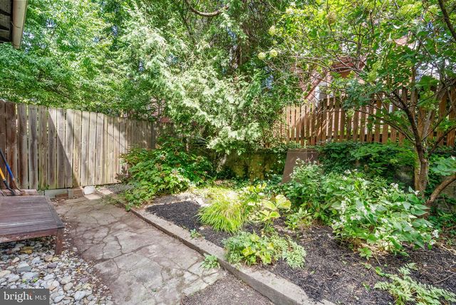 923 S SAINT BERNARD ST, Philadelphia, PA 19143