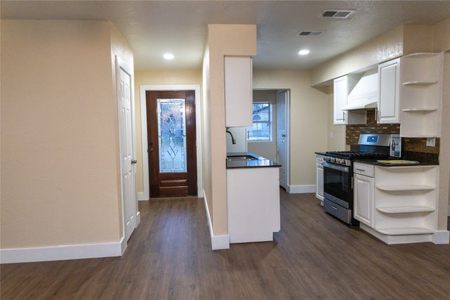 1609 Running River Road, Garland, TX 75044