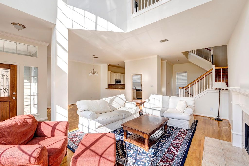 5518 Rose Street, Houston, TX 77007