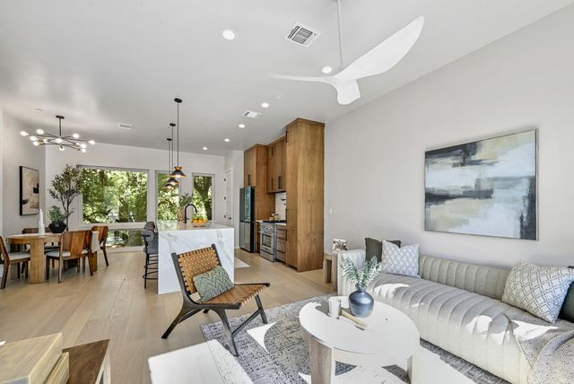 100 W Odell ST 2, Austin, TX 78752