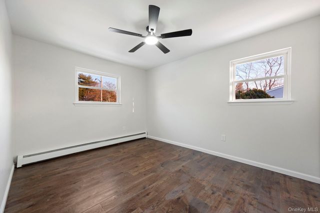 15 Decker Drive, Washingtonville, NY 10992