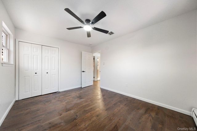 15 Decker Drive, Washingtonville, NY 10992