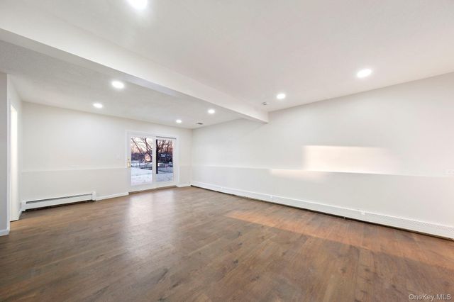 15 Decker Drive, Washingtonville, NY 10992