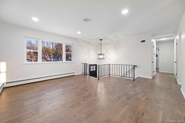 15 Decker Drive, Washingtonville, NY 10992