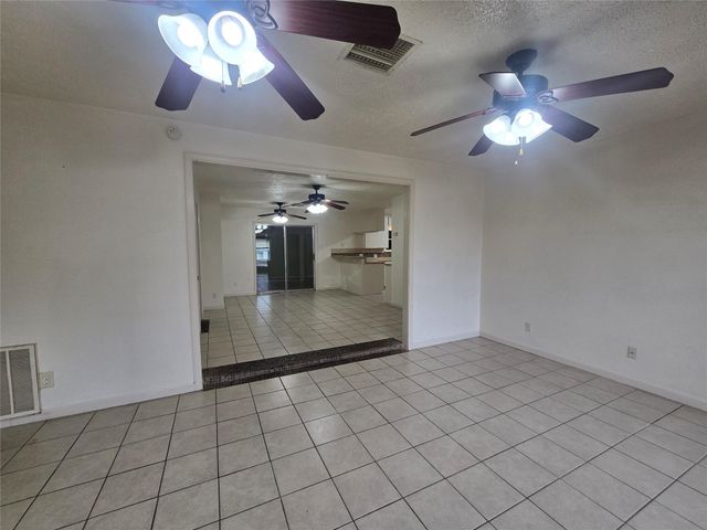 6717 Fairway Drive, Galveston, TX 77551