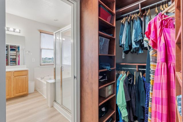 9044 Wharton Way, Elk Grove, CA 95624