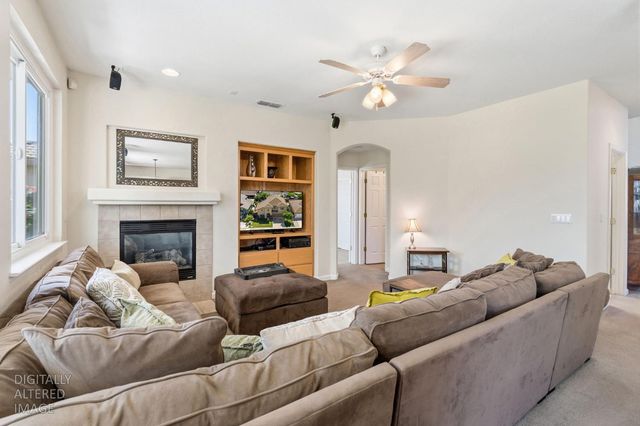 9044 Wharton Way, Elk Grove, CA 95624