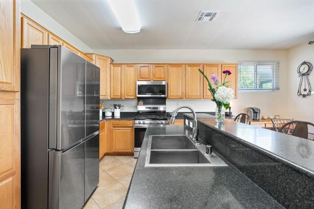 9044 Wharton Way, Elk Grove, CA 95624