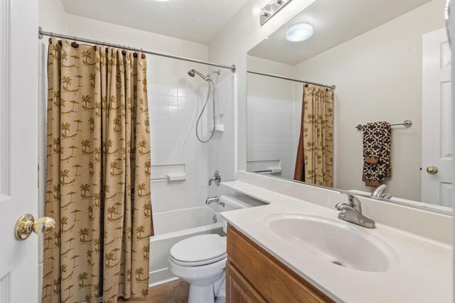 9044 Wharton Way, Elk Grove, CA 95624