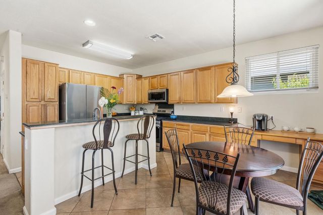 9044 Wharton Way, Elk Grove, CA 95624