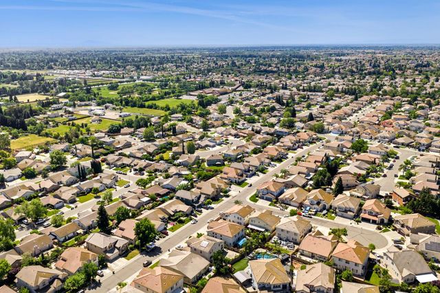 9044 Wharton Way, Elk Grove, CA 95624