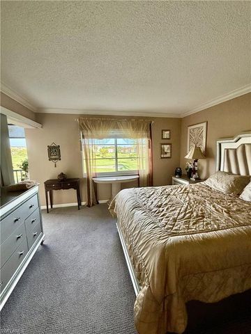 1 High Point CIR W 303, Naples, FL 34103