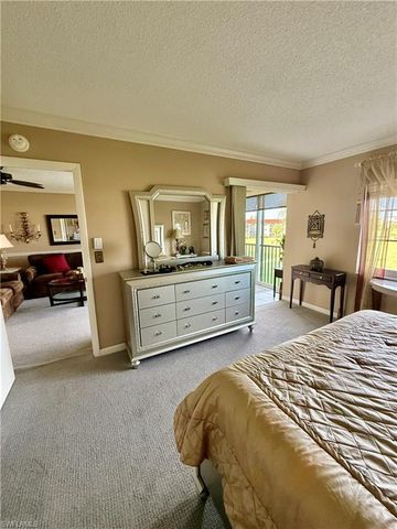 1 High Point CIR W 303, Naples, FL 34103