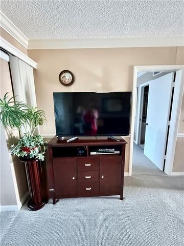 1 High Point CIR W 303, Naples, FL 34103