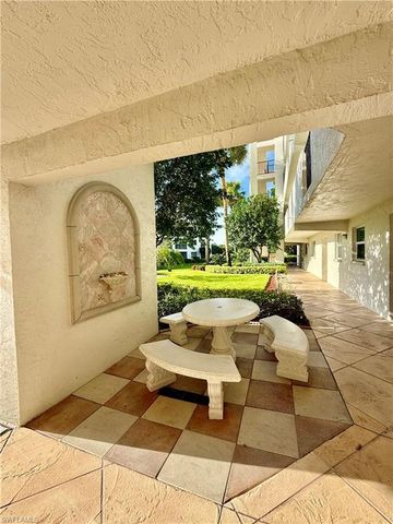 1 High Point CIR W 303, Naples, FL 34103