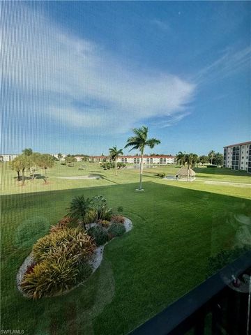 1 High Point CIR W 303, Naples, FL 34103