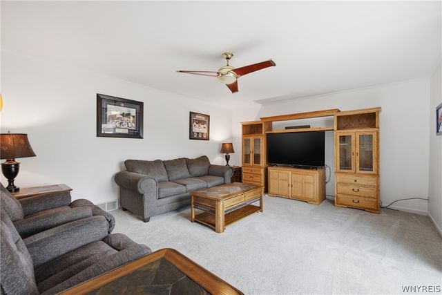6962 Christi Lane, Wheatfield, NY 14304