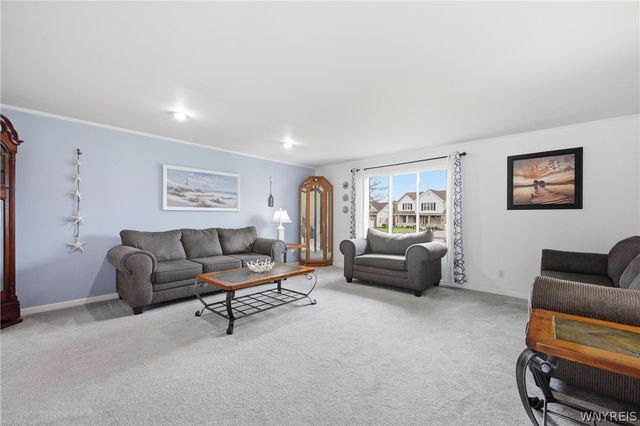 6962 Christi Lane, Wheatfield, NY 14304