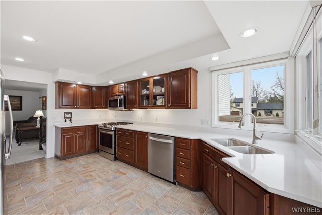 6962 Christi Lane, Wheatfield, NY 14304