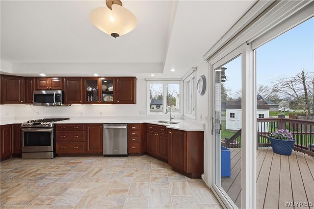 6962 Christi Lane, Wheatfield, NY 14304