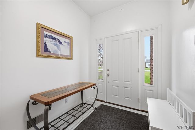 6962 Christi Lane, Wheatfield, NY 14304