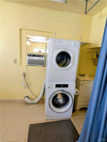 2516 Starling W Circle, Palmview, TX 78572