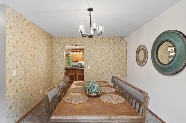 1206 Kensington Way, Buffalo, MN 55313