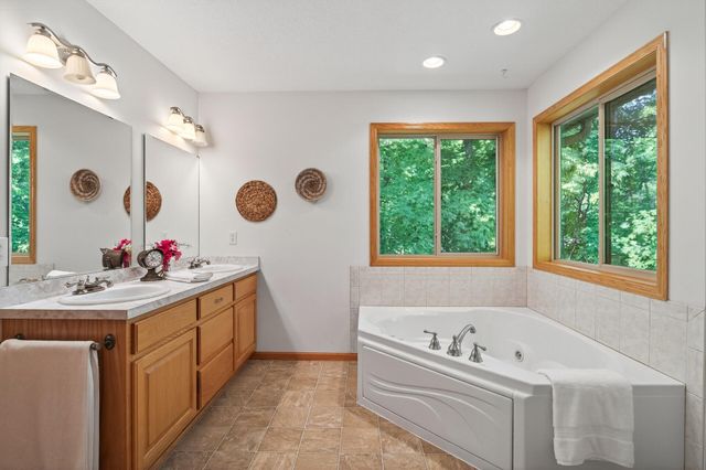 1206 Kensington Way, Buffalo, MN 55313