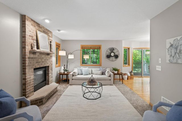 1206 Kensington Way, Buffalo, MN 55313