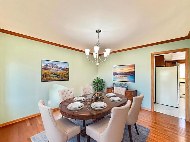 442 Oakland LANE, Elkhorn, WI 53121